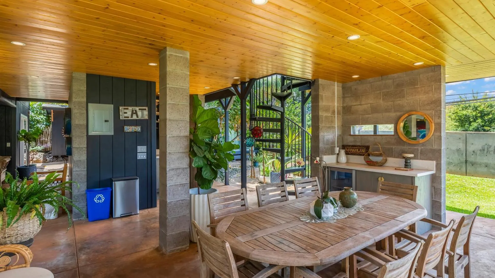 King Room-Mangolani Inn Paia Guest house